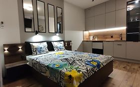 One-Room Apartment Nyska Residence Free Garage!!!